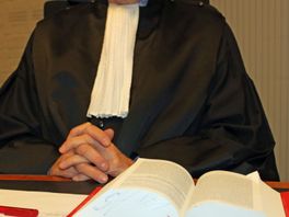 'Advocate in Zoetermeer voor 20.000 euro in het gezicht gestoken'