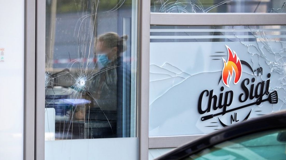 Haags restaurant beschadigd door explosie en schoten