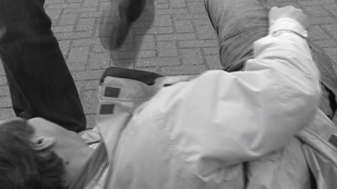 Honkbalknuppel in de auto: strafbaar of niet? (video)