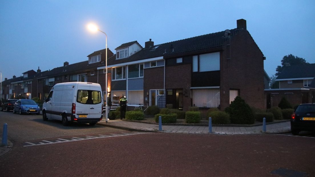 De politie heeft twee doden gevonden in een woning in Terneuzen