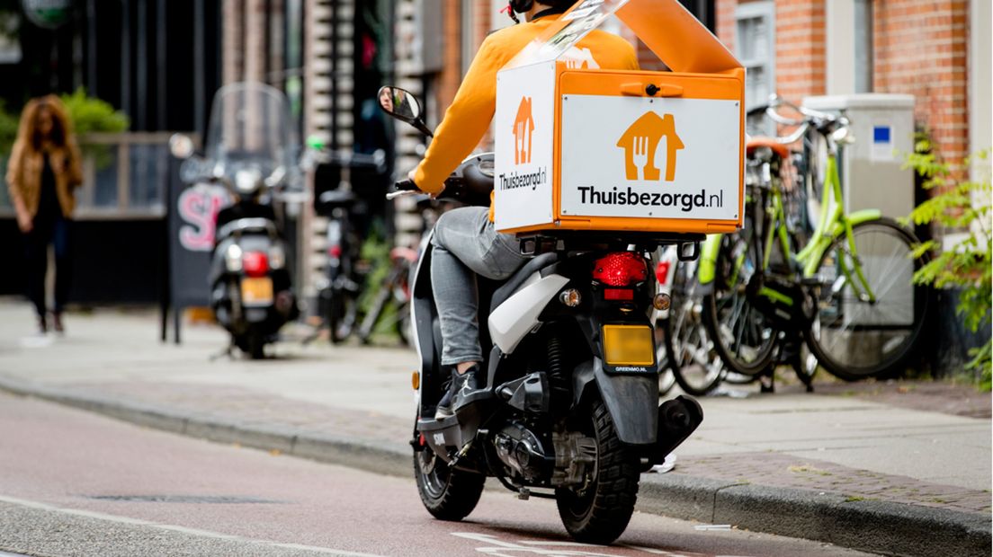 beroofd in de de Cornelie van Zantenstraat in Den Haag Omroep West beroofd in de de Cornelie van Zantenstraat in Den Haag Omroep West