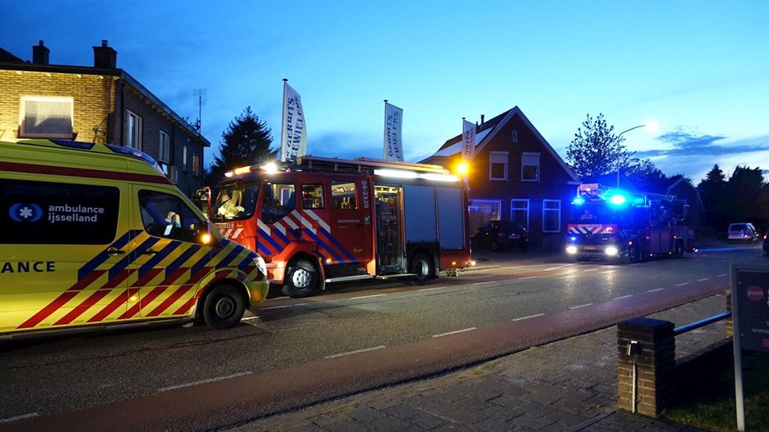 Persoon naar ziekenhuis na inademen rook bij brand Hardenberg