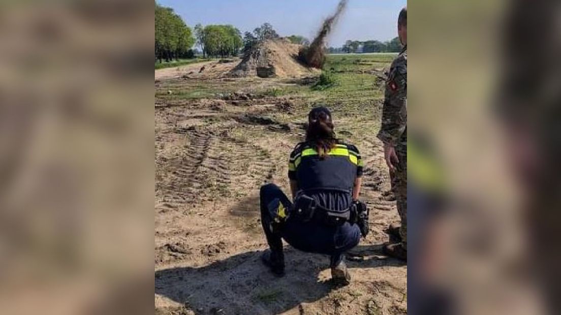 De bommen van de Almelose verdachte worden tot ontploffing gebracht.