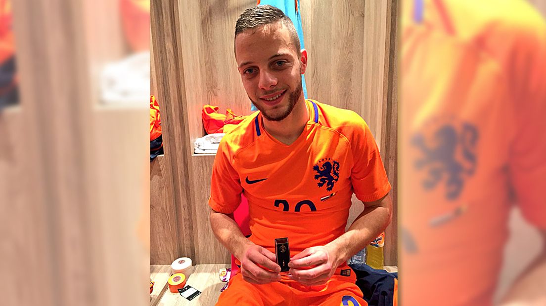 Bart Ramselaar na zijn eerste speelminuten in de kleedkamer van Oranje.