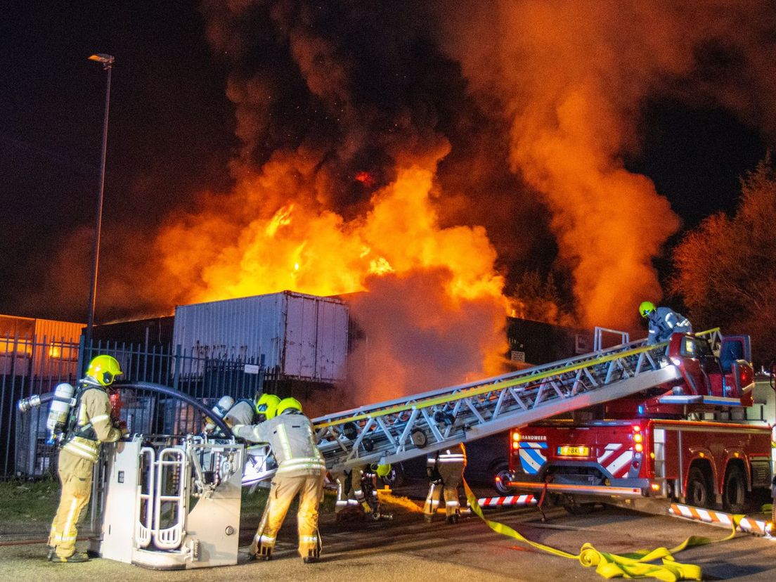 Brand in bedrijfspand in Bergschenhoek