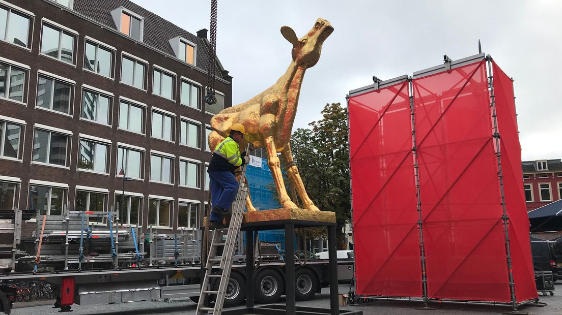 Het Gouden Kalf is geplaatst op de Neude.