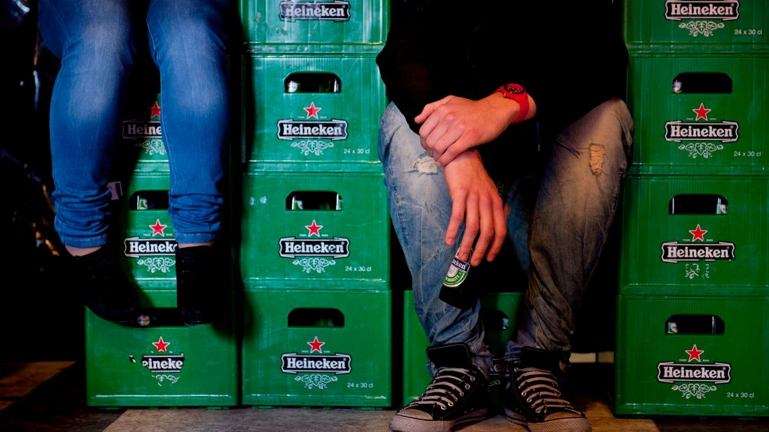 Zeeuwse jongeren kunnen nog steeds makkelijk aan alcohol komen