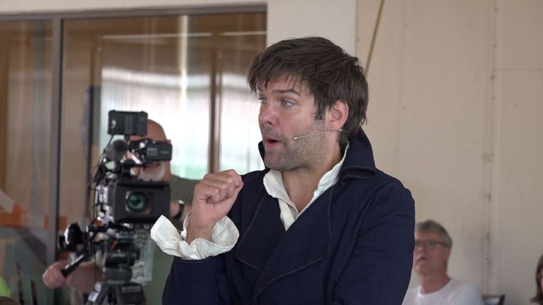 Steyn de Leeuwe in de rol van Engelbert Croockeus