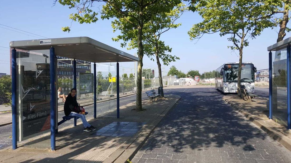 Bussen staan stil op busstation in Goes vanwege staking
