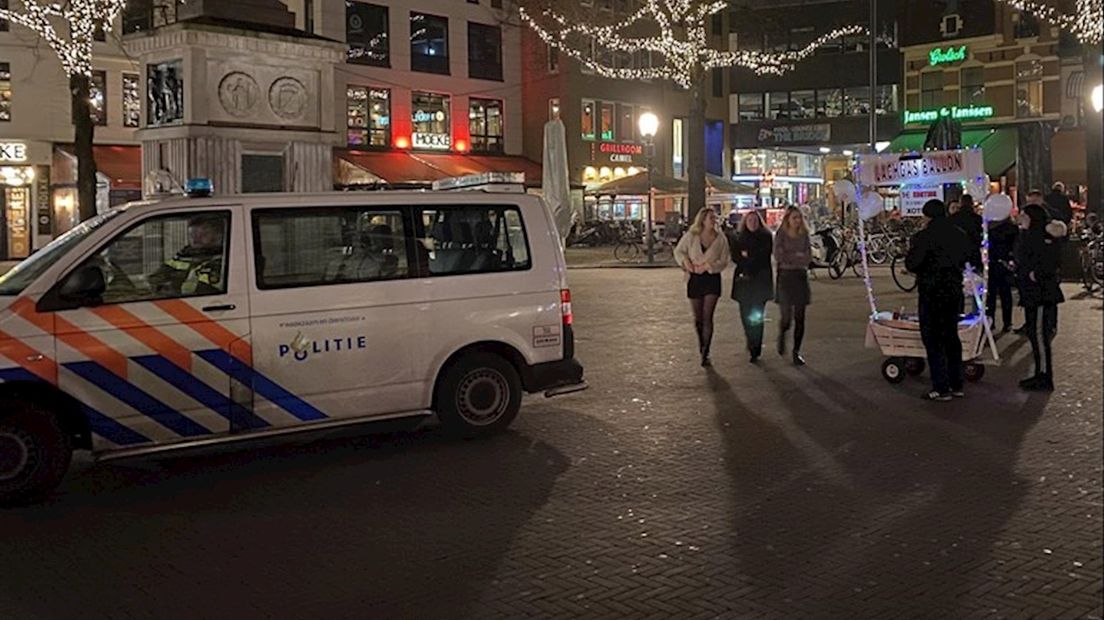 Als het aan VVD-raadslid Jajan ligt, is dit beeld in de Enschedese binnenstad verleden tijd