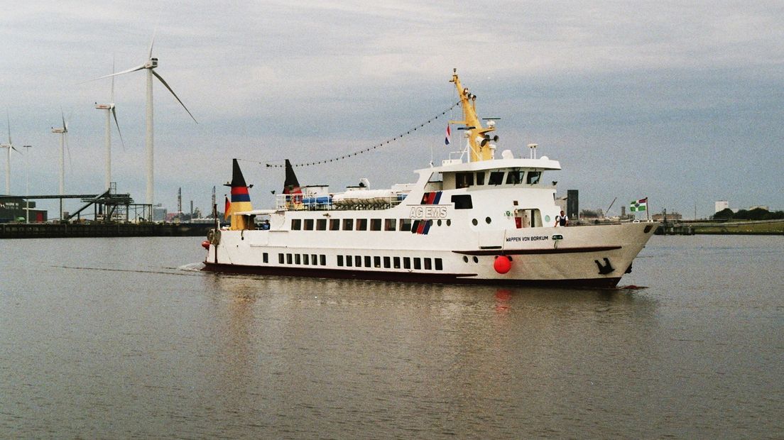 Delfzijl raakt vaarverbinding met Borkum kwijt - RTV Noord
