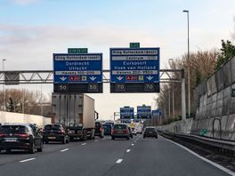 Gloednieuwe verkeerslichten in Dordrecht in storing | Veel vertraging op de wegen in onze regio door pinksterweekeinde
