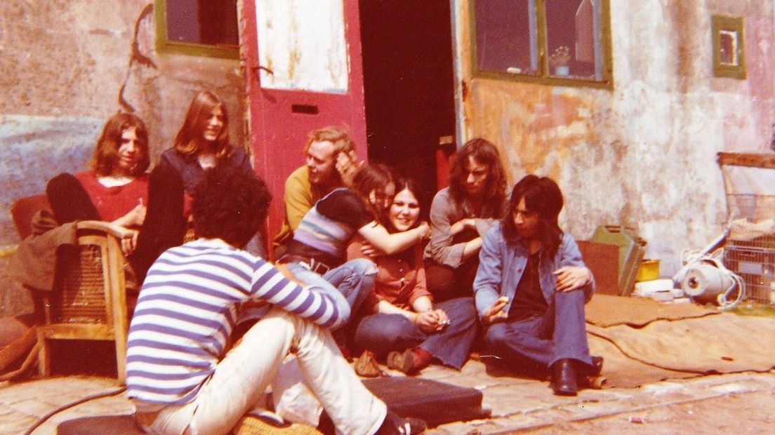Hippies bij het Stille Strandje Noordwijkerhout