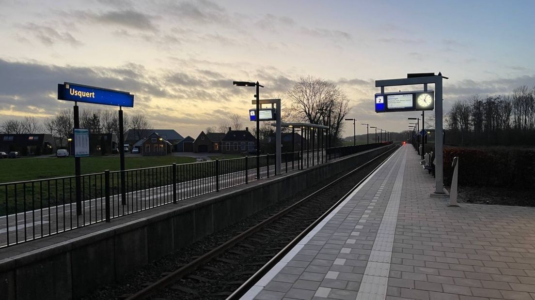 Het treinstation in Usquert