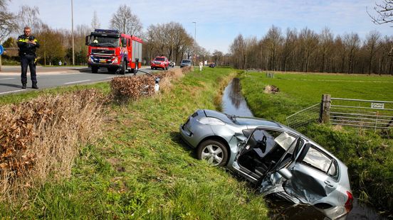 112 nieuws: Twee gewonden bij ongeval op N736 tussen Wezep en Kampen.