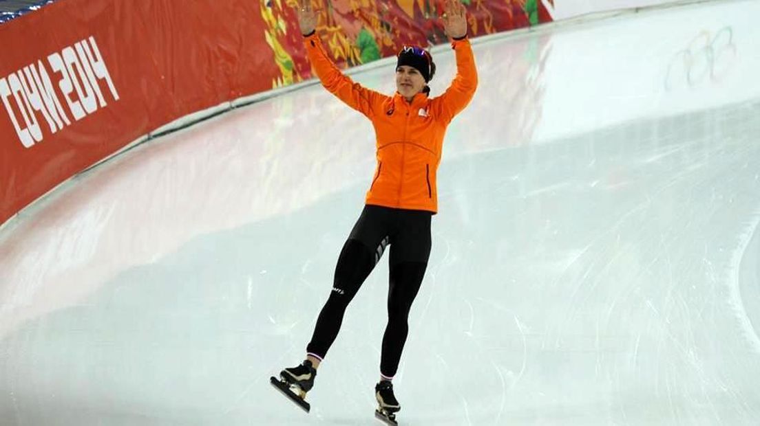 Ireen Wüst wint 3000 meter tijdens Winterspelen 2014