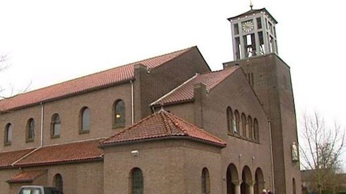 Kerk in Albergen waar de geluidsinstallatie gestolen is