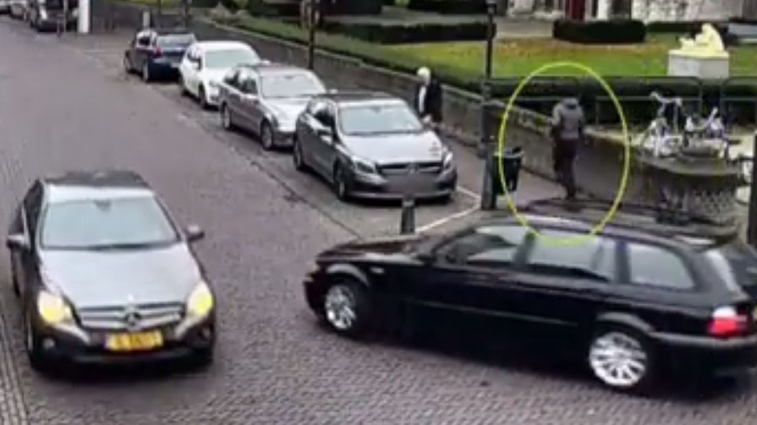 Beelden van gewelddadige straatroof in Opsporing Verzocht
