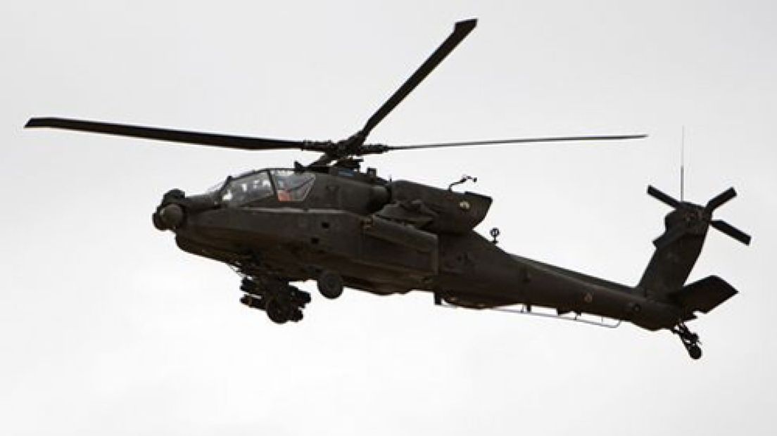 Laagvliegende helikopters boven Druten