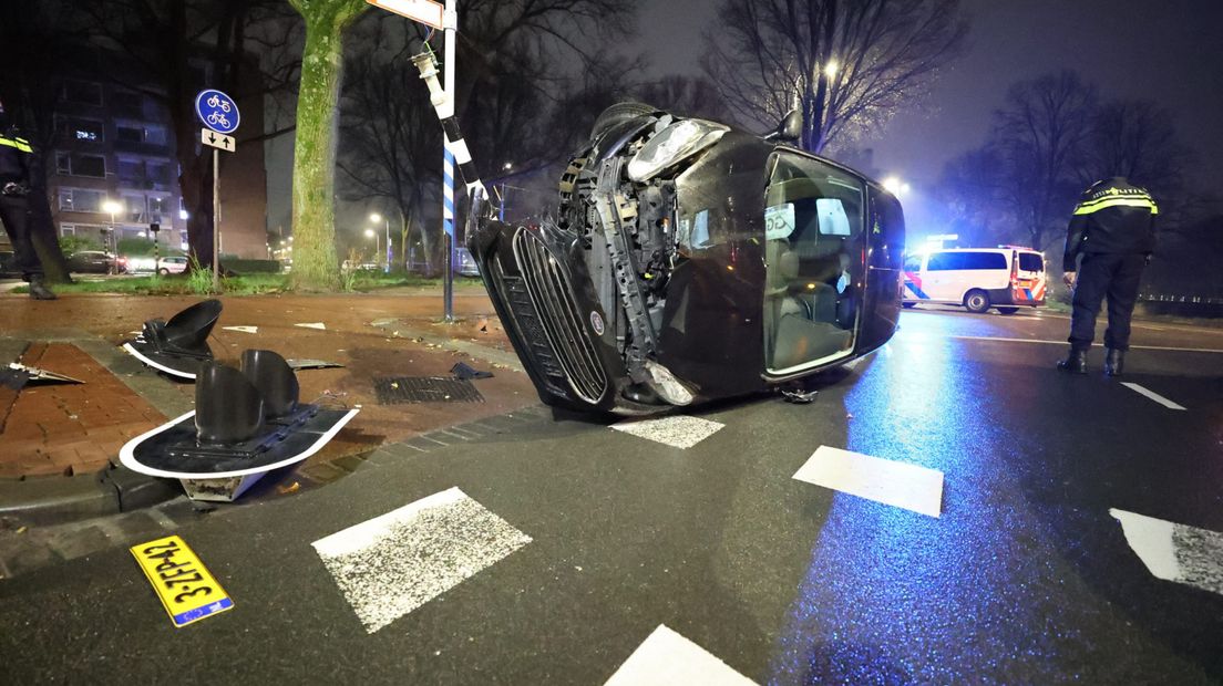 Auto ongeluk crash Erasmusplein