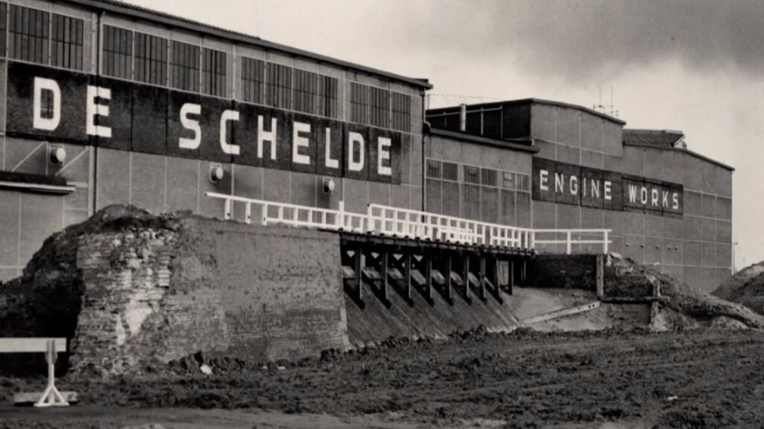 Fotograaf: A. van Wyngen