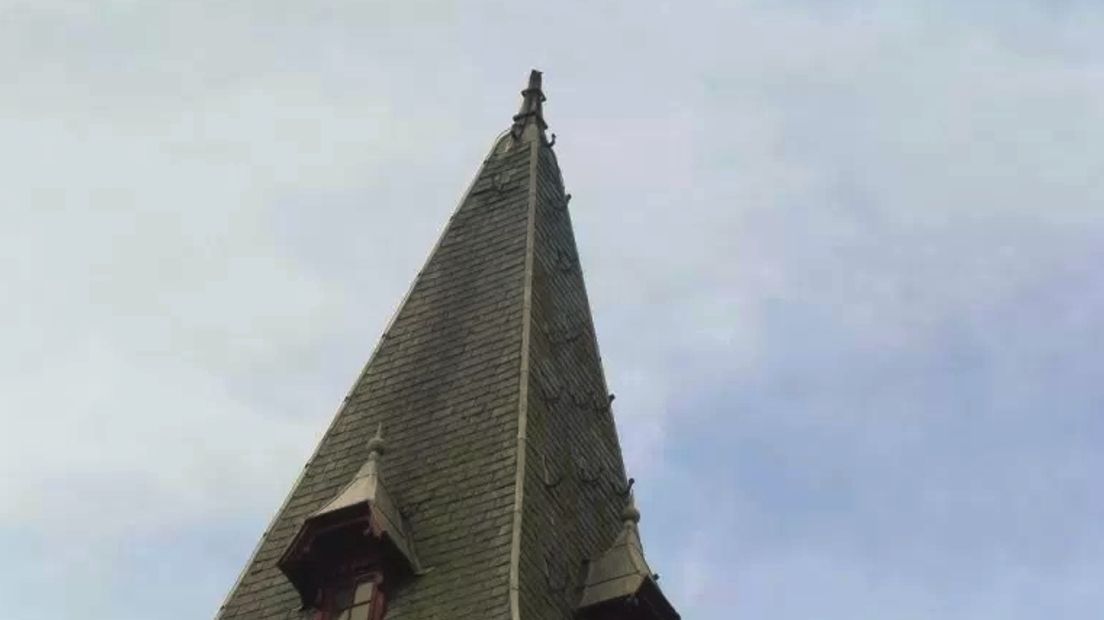 Torenspits kerk Nieuw- en Sint Joosland zonder windhaan