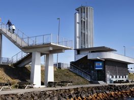 Het Vlietermonument op de Afsluitdijk is aan de Waddenkant weer open