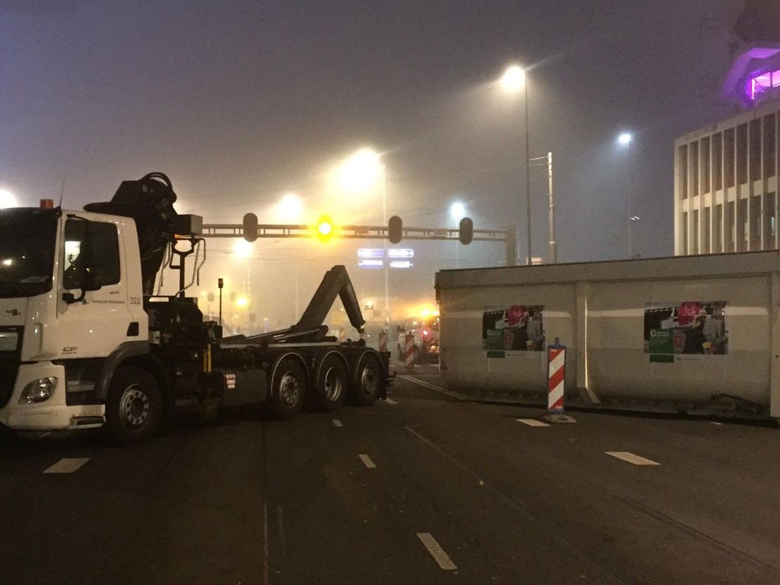 Wegen rond de brug worden geblokkeerd