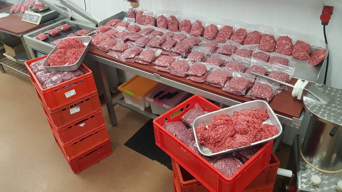 Vlees (gehakt) voor de voedselbank in Assen