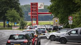 Benzineprijs in Duitsland verandert per uur: wanneer tank ik het goedkoopst?