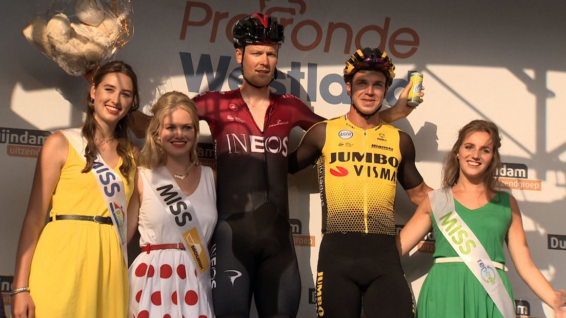 Dylan van Baarle en Dylan Groenenwegen op het podium van de Profronde Westland