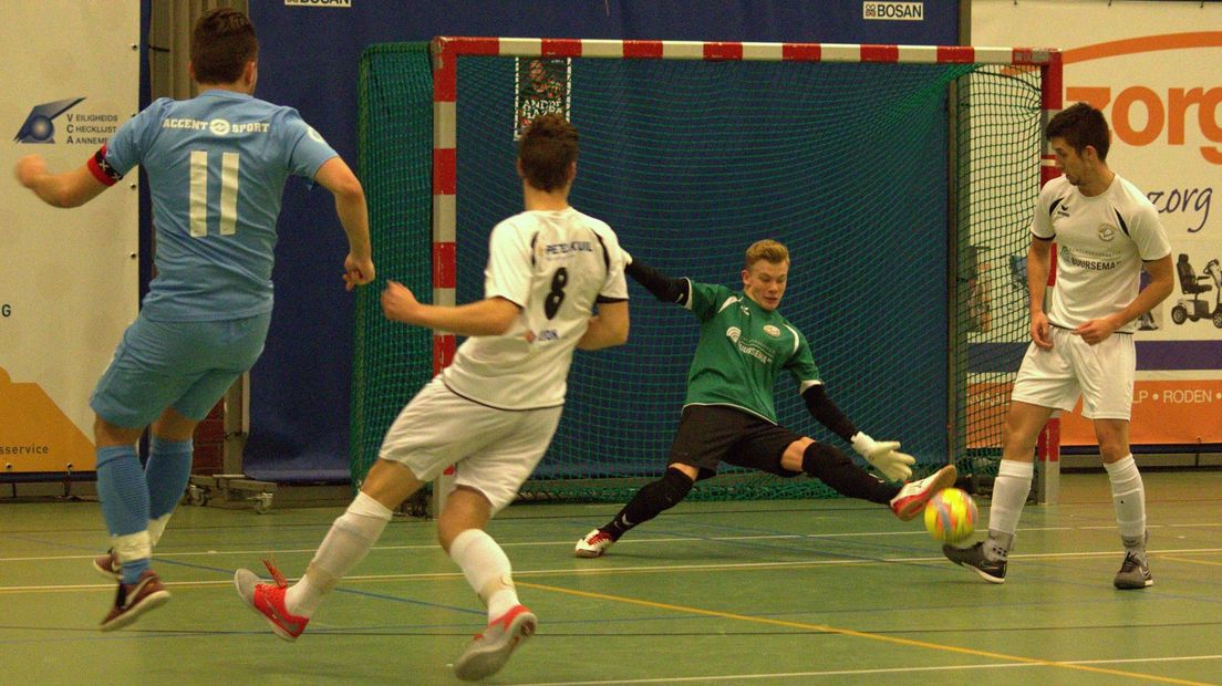 Tepper brengt redding in het doel