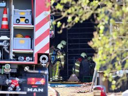 112 Nieuws: Corsowagen vat vlam in Sint Jansklooster | Boom valt op woning in Hengelo