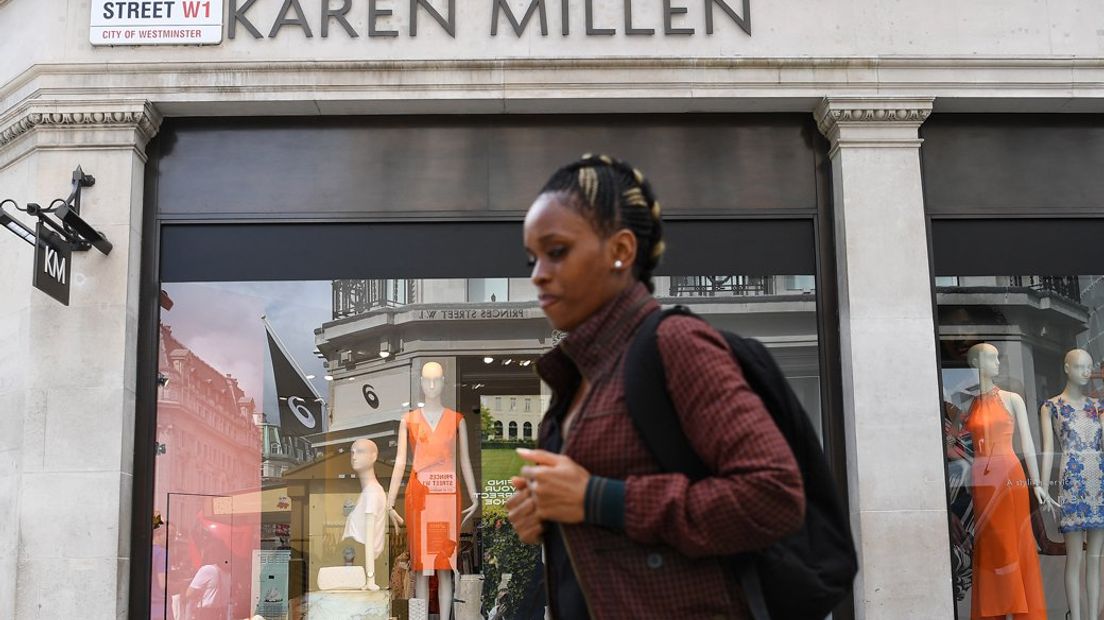 Een vestiging van de geplaagde modeketen