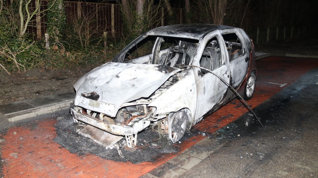 Drie autobranden in Westkapelle in één nacht