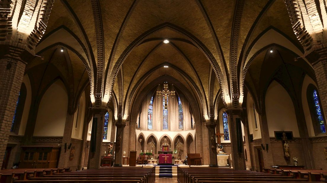Lege kerkbanken? Dat is de schuld van de kerk zelf