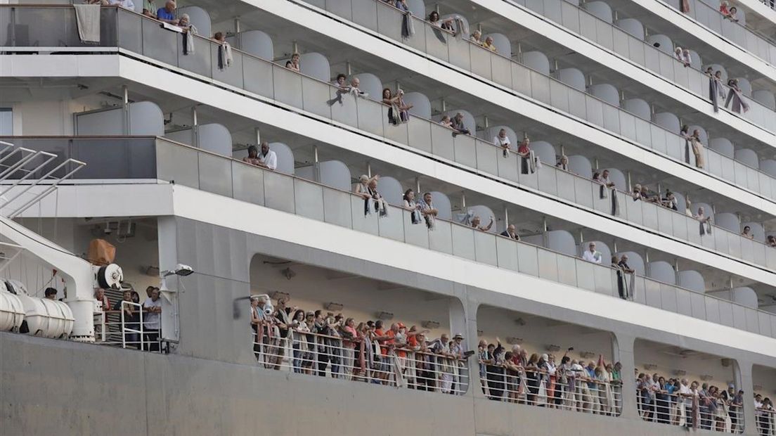 Overijsselaars aan boord cruiseschip Westerdam