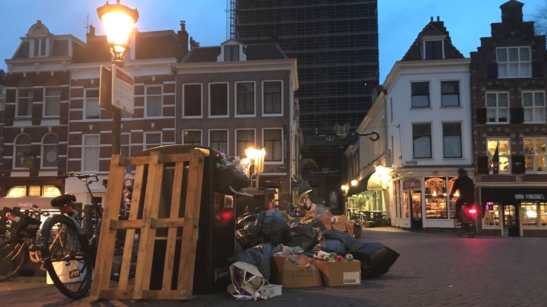 In de schaduw van de Domtoren.