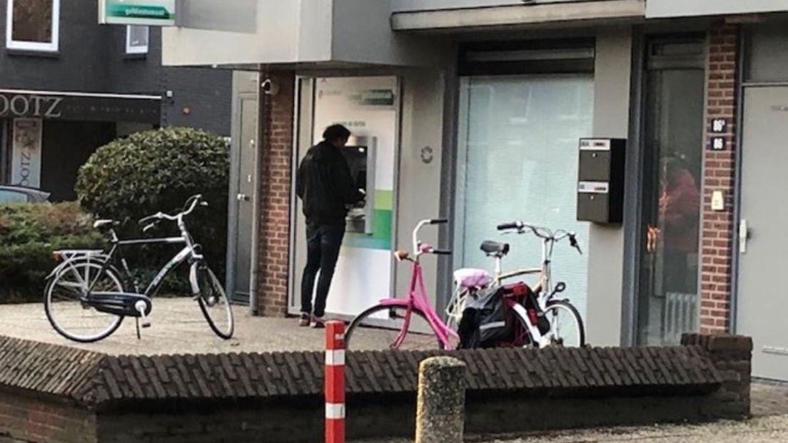 De pinautomaat aan de Hatertseweg Nijmegen Foto Omroep Gelderland