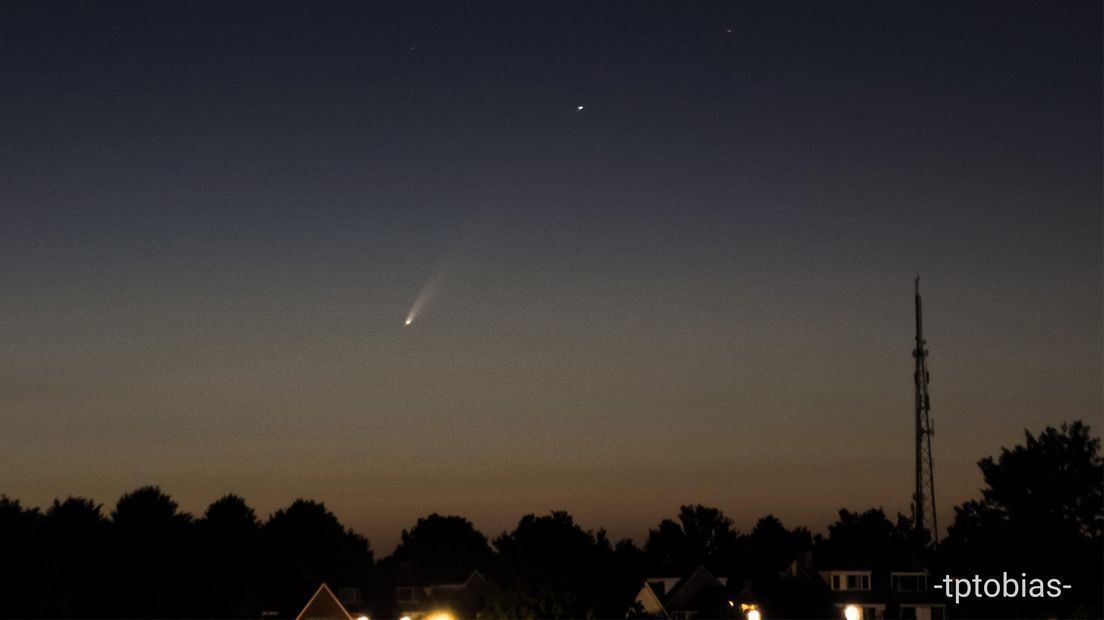 NeoWISE is de komende tijd in het noordoosten laag boven de horizon te zien.