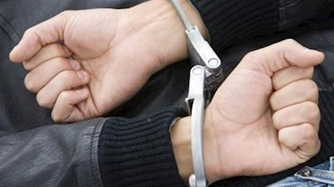 Vier mannen gearresteerd voor overval en straatroven