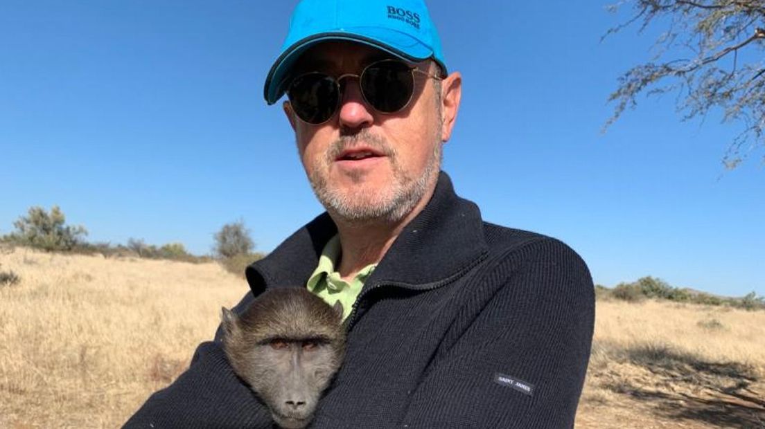 Huisarts Jan Peter Feenstra tijdens een eerder bezoek aan Namibië