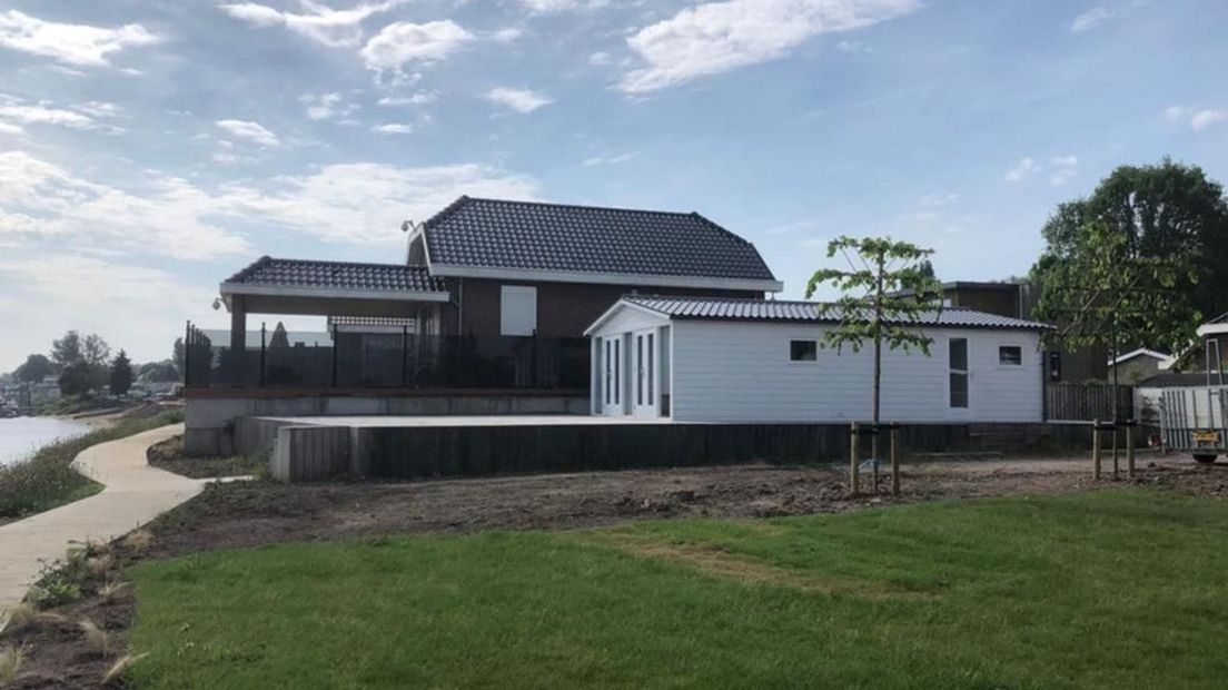 Omstreden chalets op Resort aan de Maas