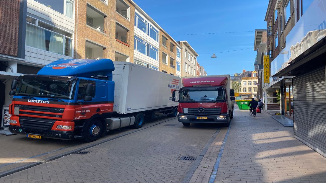 Vrachtwagens hebben nu nog alle ruimte in het centrum