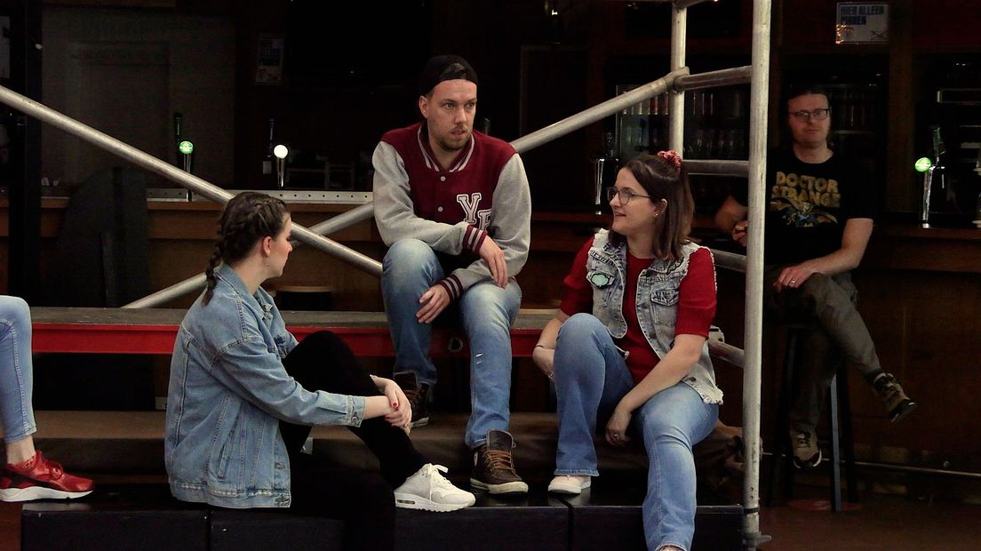 Een repetitie in de sportkantine