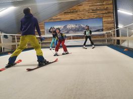 Overijsselse skibanen waken voor valkuil: "Een paar lessen en dan kan ik skiën"
