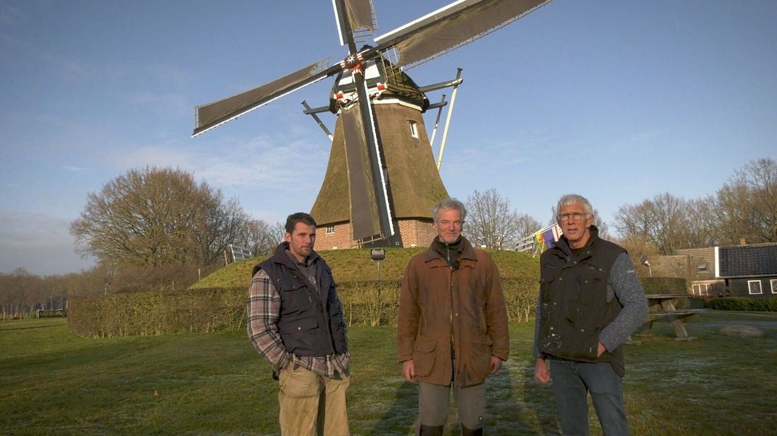 De vrijwillige molenaars van de Jantina Hellingmolen