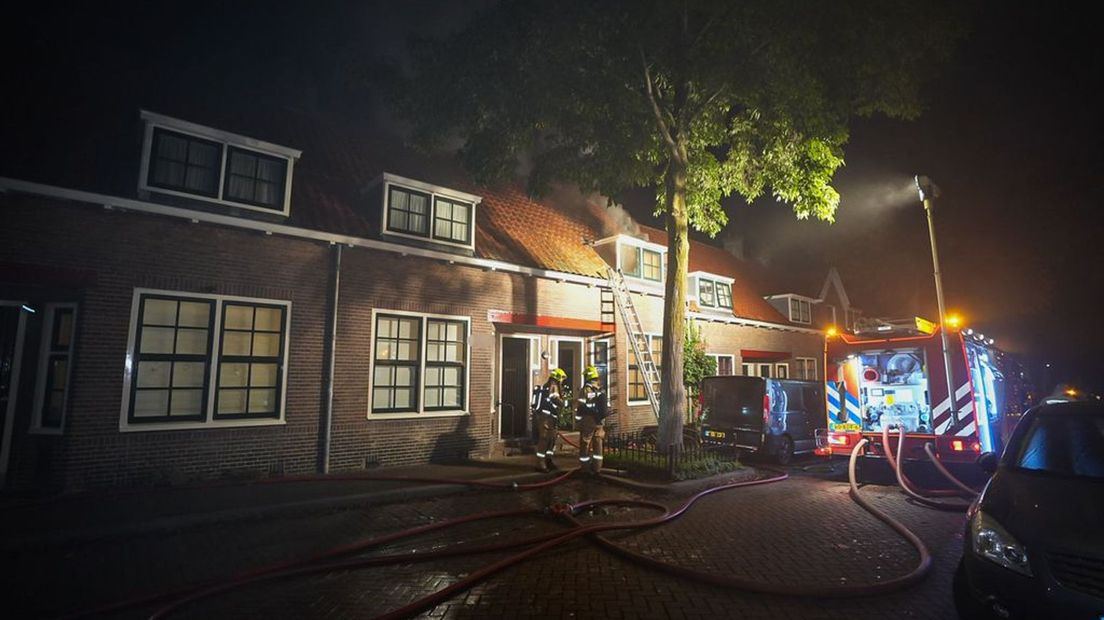 Er kwam veel rook vrij bij de brand.