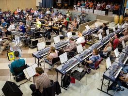 Oprichter Jostiband Wim Brussen (74) overleden: 'Hij had het lef'