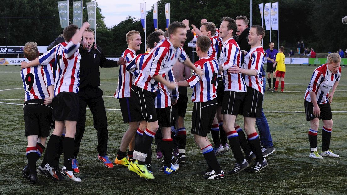 PW viert het kampioenschap